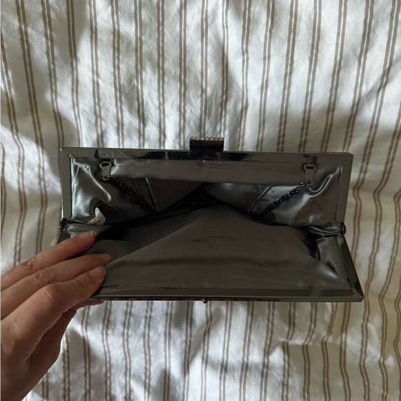 mesh clutch with optional long strap - Picture 3 of 3